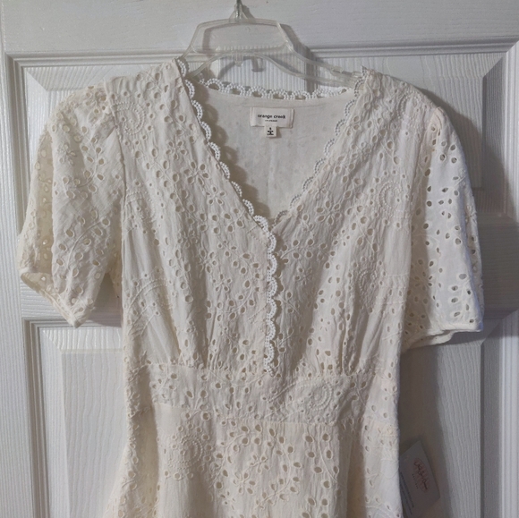 ✨SOLD✨Orange Creek eyelet dress - Picture 10 of 11